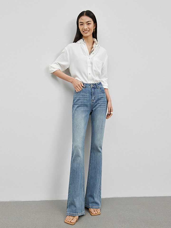 OLD MONEY High-Waisted Retro Flared Jeans