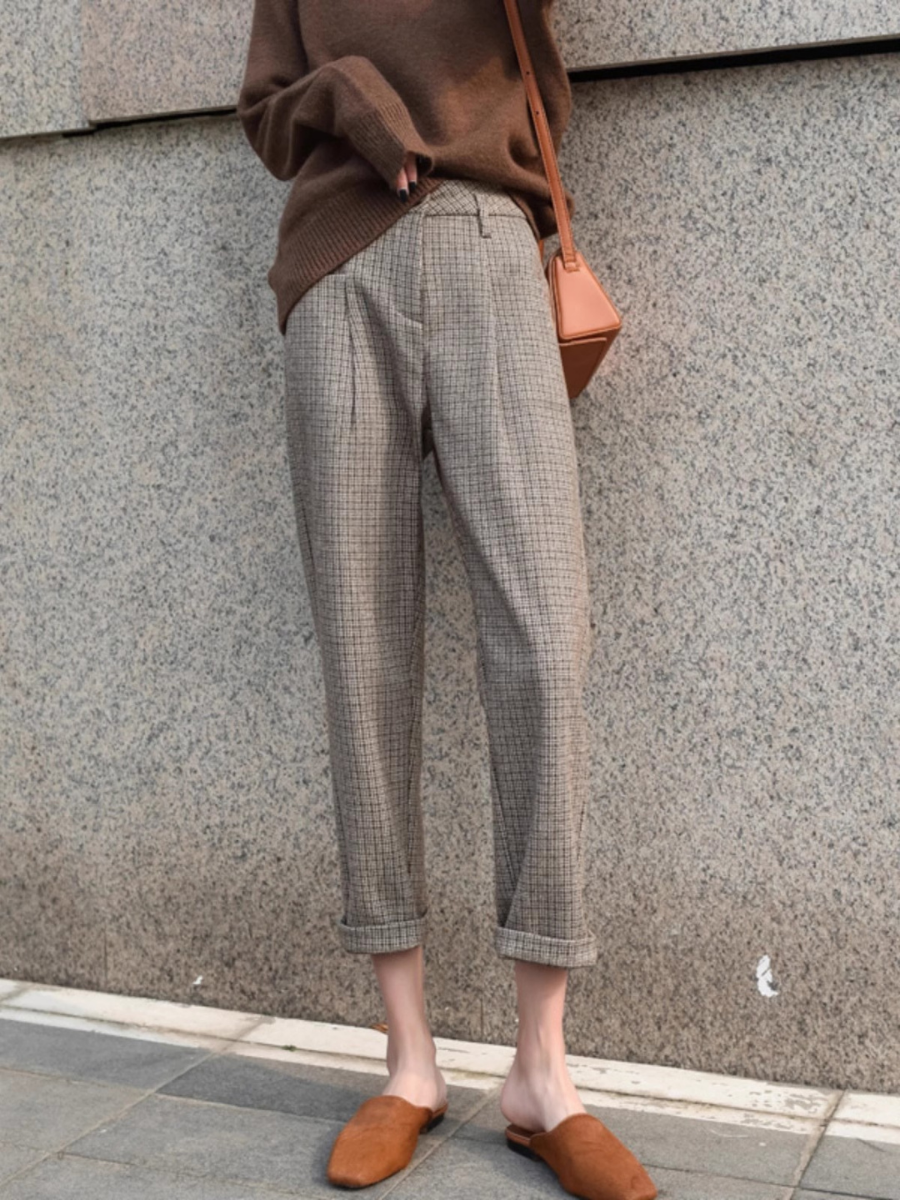 OLD MONEY Tailored Wool-Blend Cropped Trousers