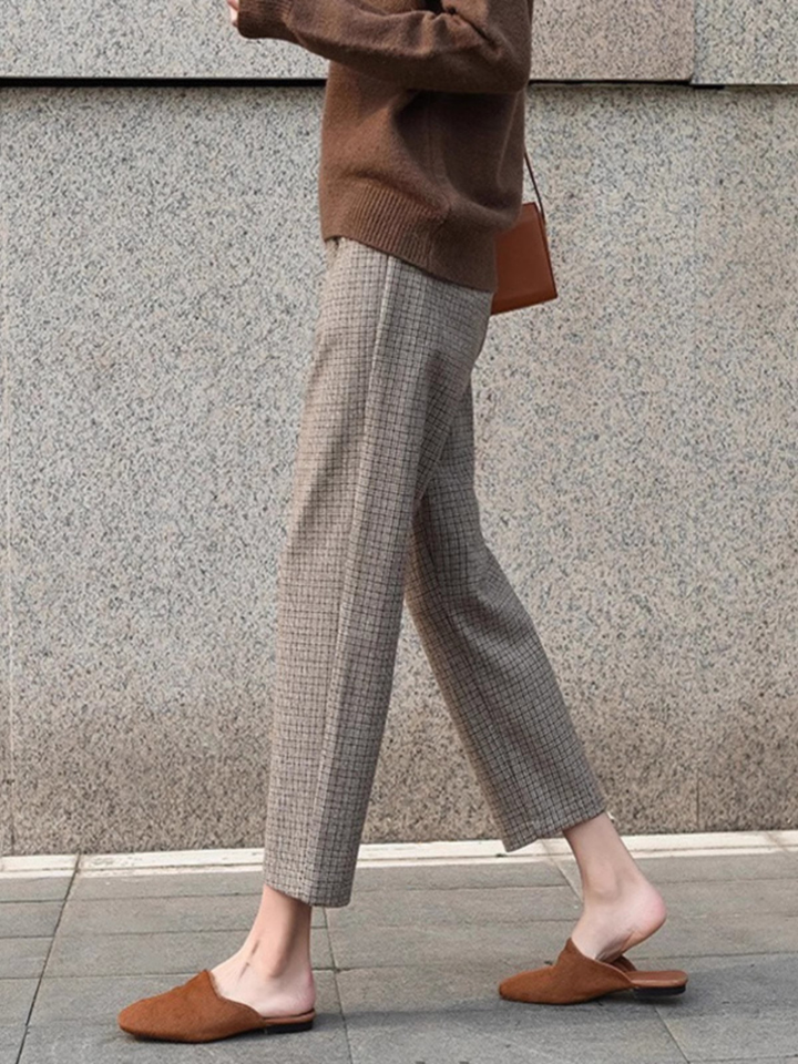 OLD MONEY Tailored Wool-Blend Cropped Trousers