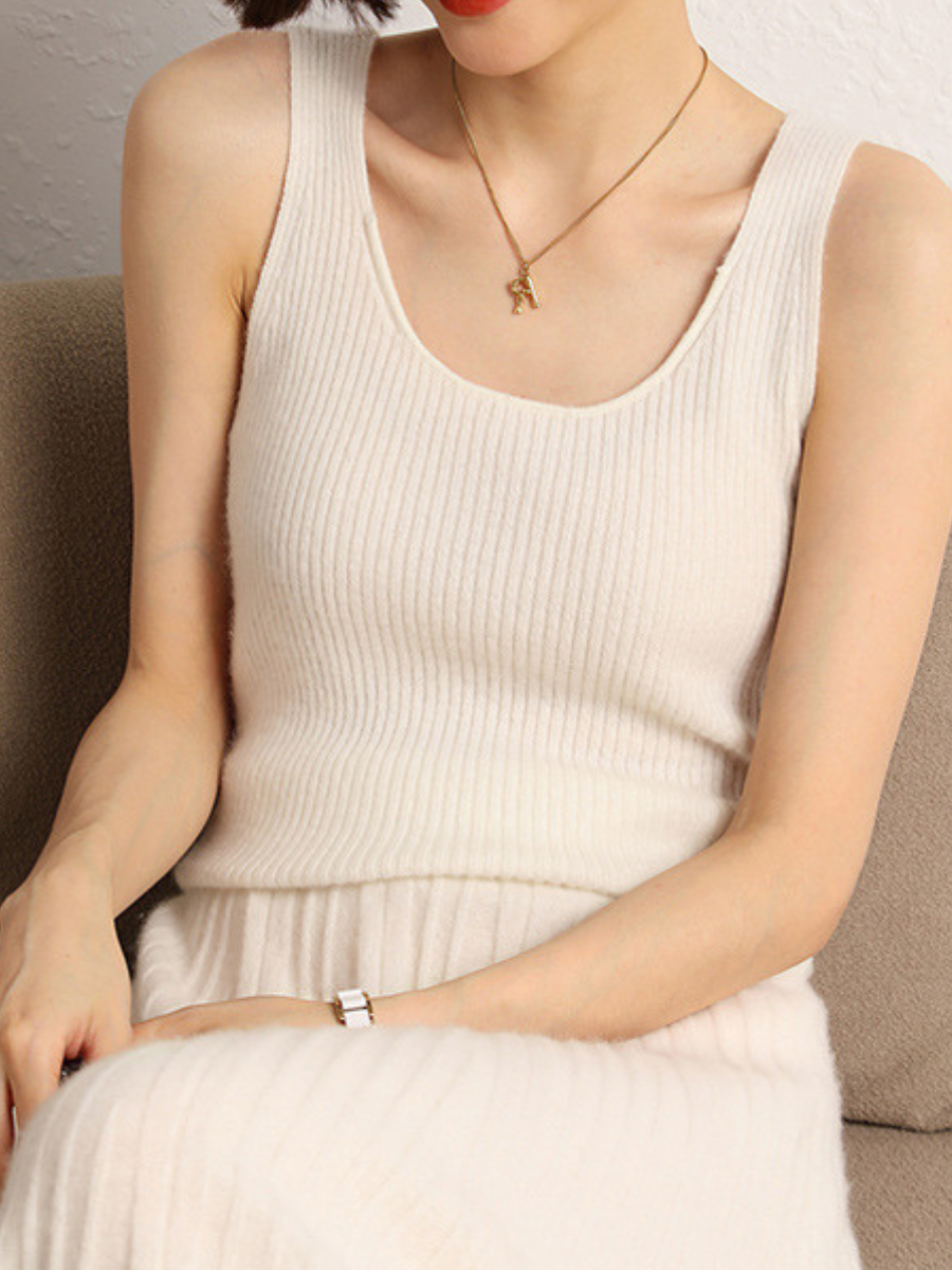 OLD MONEY Slim-Fit Sleeveless Knit Vest